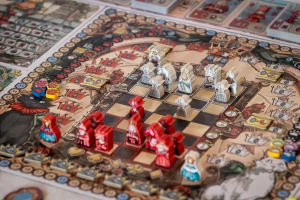 Queen Alice 4 Queen Alice (Preventa)